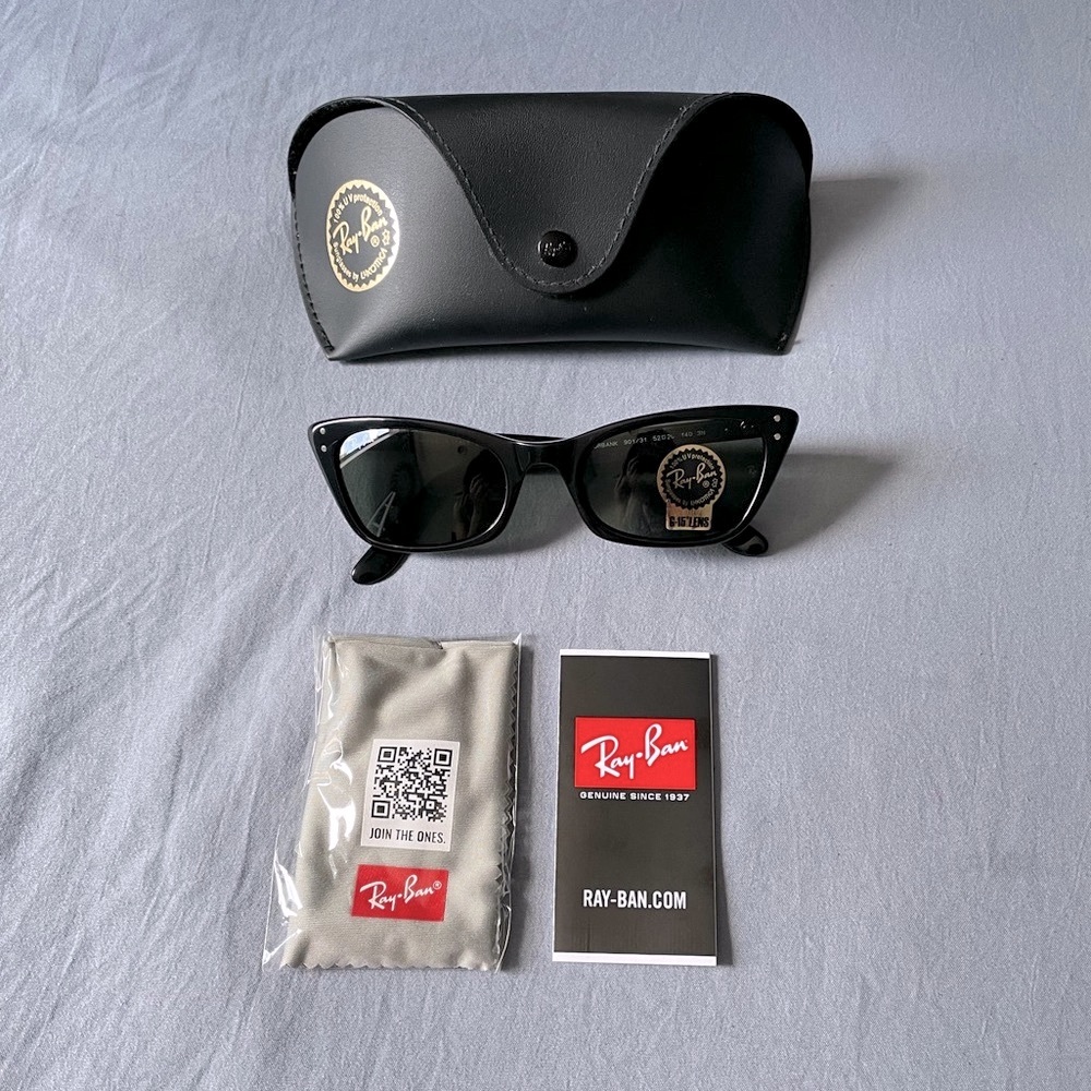 Ray-Ban Lady Burbank Sunglasses in Black
